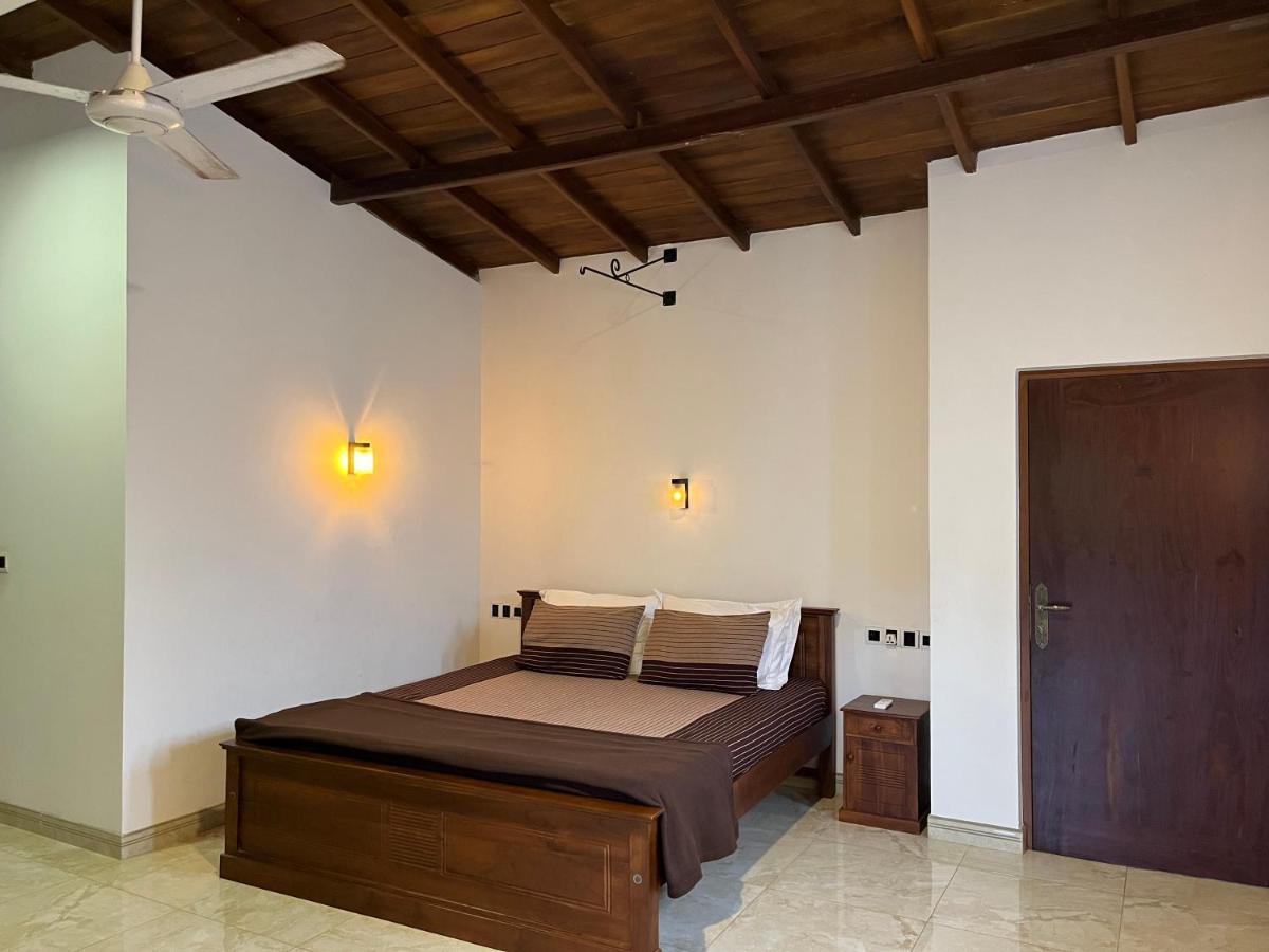 Villa Dinoos- Weligama Eksteriør bilde