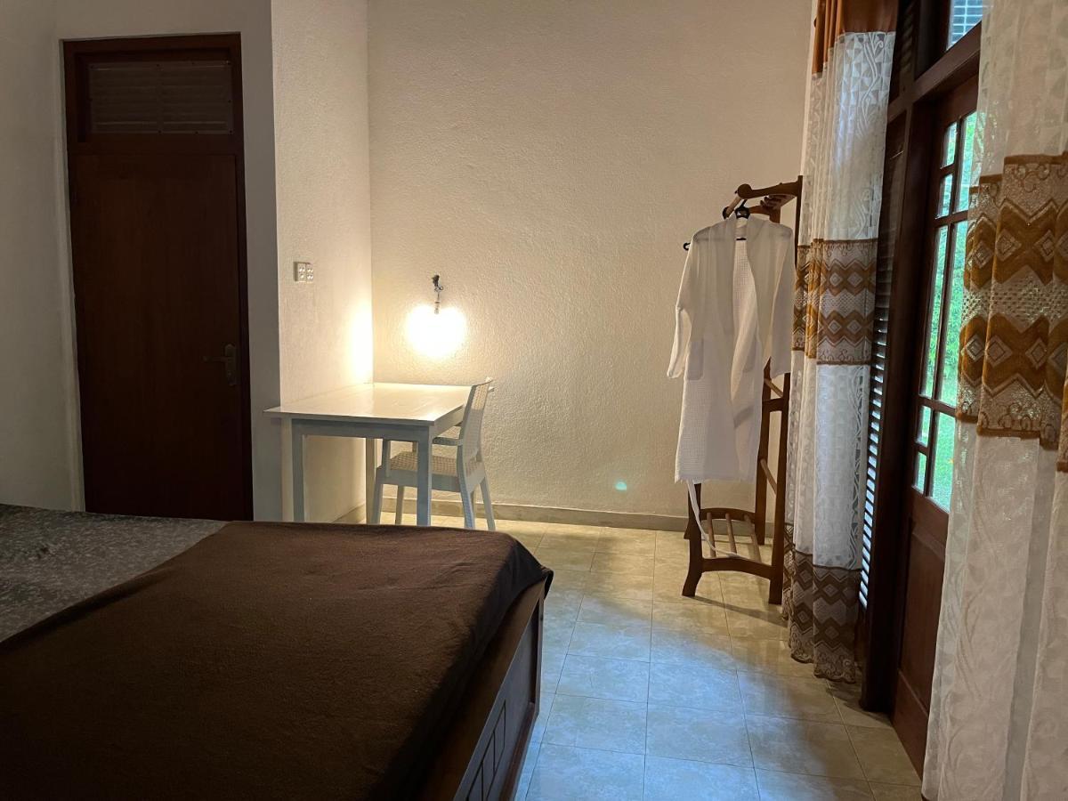Villa Dinoos- Weligama Eksteriør bilde