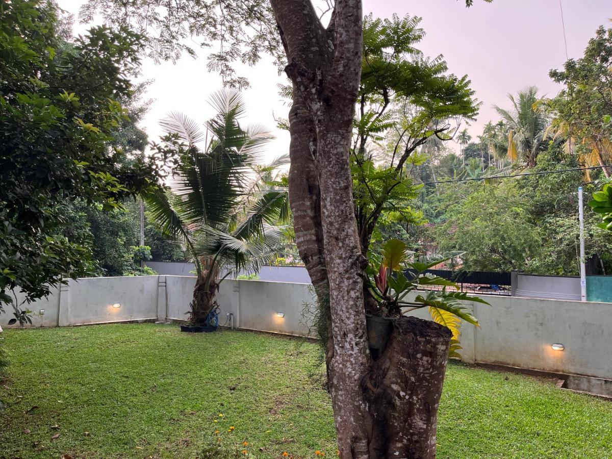 Villa Dinoos- Weligama Eksteriør bilde